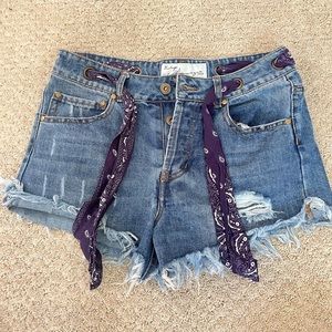 Jeans Shorts with Paisley Belt